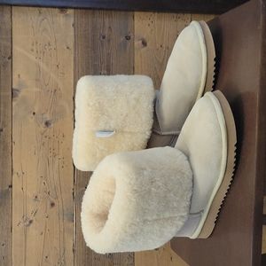 Slippers